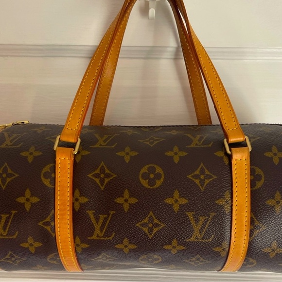 Louis Vuitton Handbags - 💯LV Papillon💯 26” handle straps